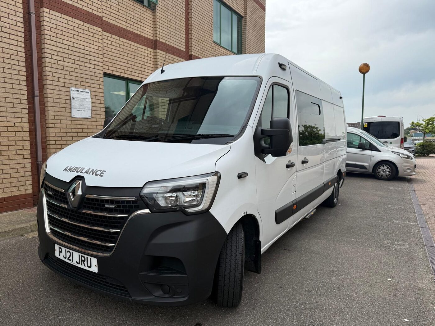 PSS secure ambulance — front exterior